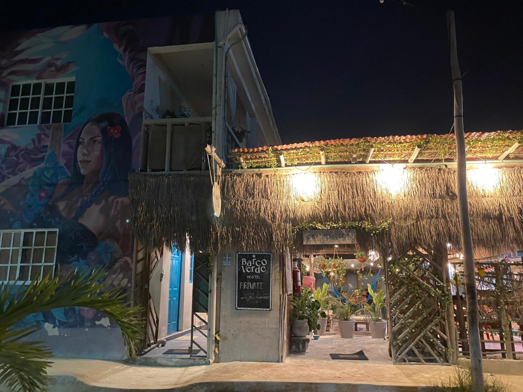 Barco Verde Hostel جزيرة هول بوكس المظهر الخارجي الصورة